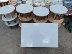 طاولة خشب ساندوش وسط